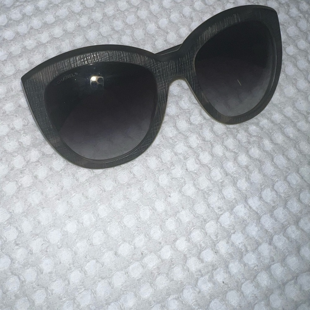 CHANEL 5332-A Grey Oversized Sunglasses